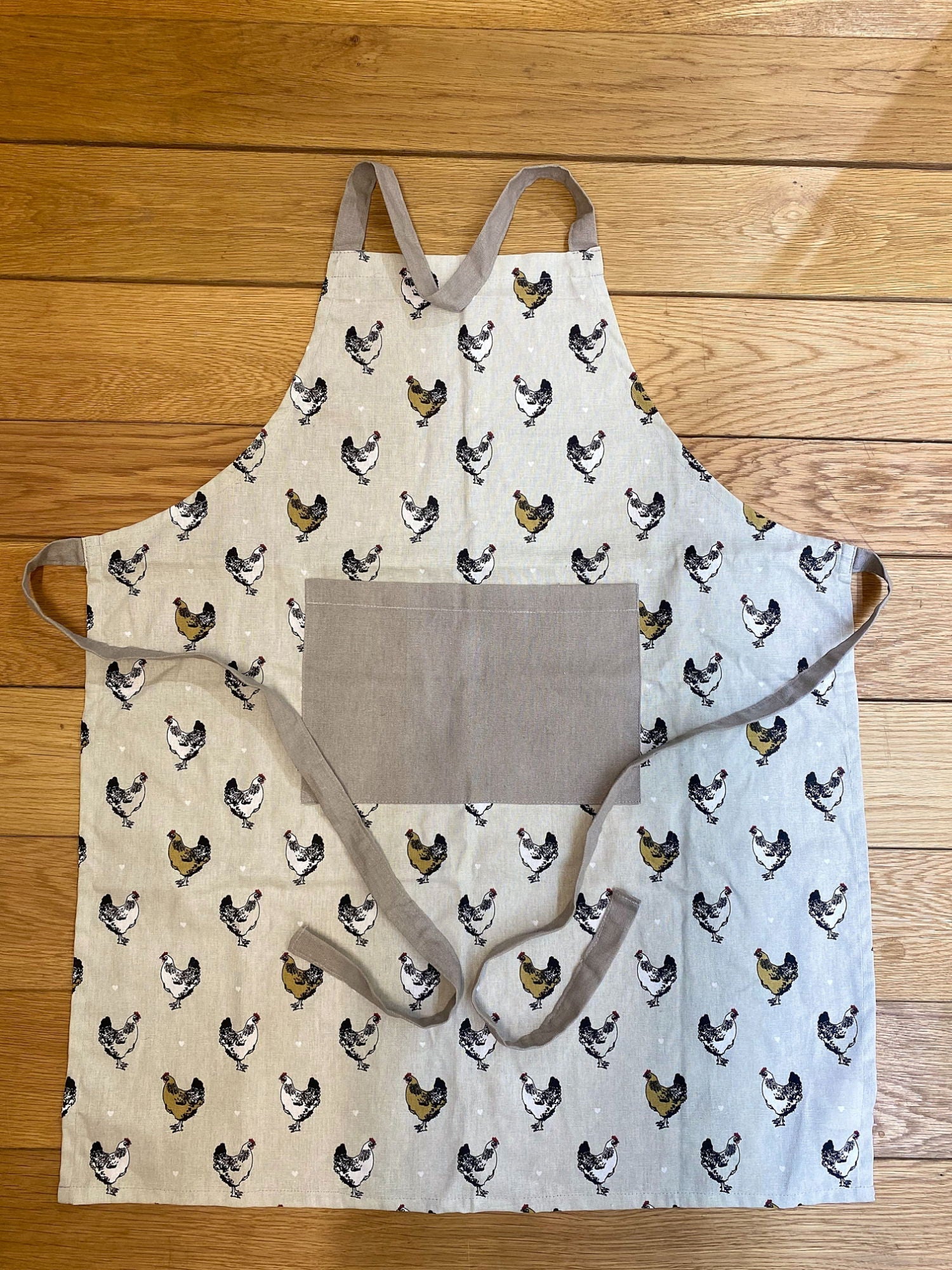 Aprons, Oven Gloves, Tea Towels & Peg Bags