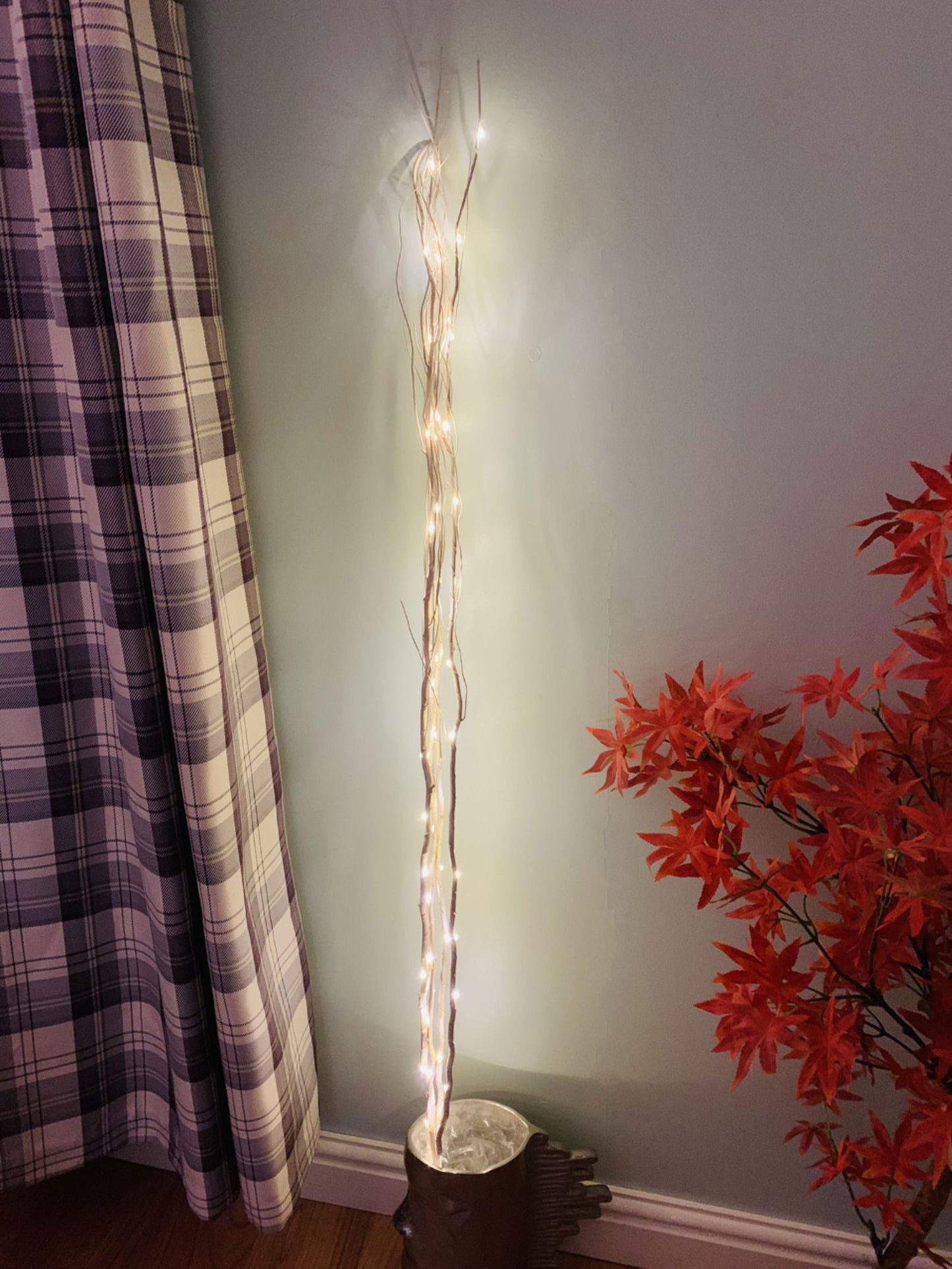 led-lights-on-4-white-branchesat Willow and Wine!