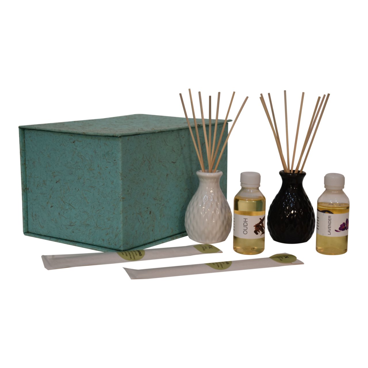 mono-diffuser-set-woodyat Willow and Wine!