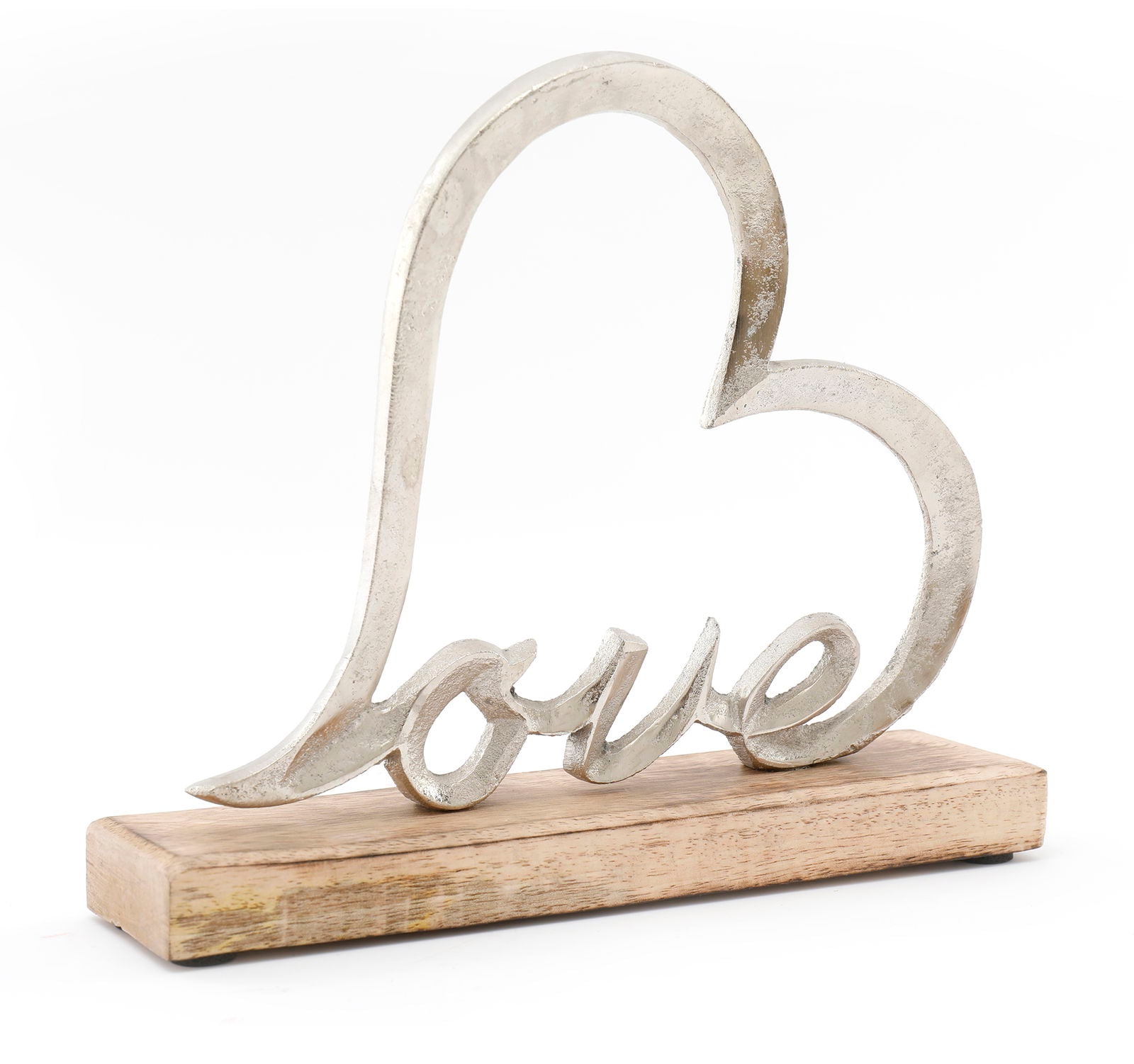 metal-heart-of-love-on-a-wooden-baseat Willow and Wine!