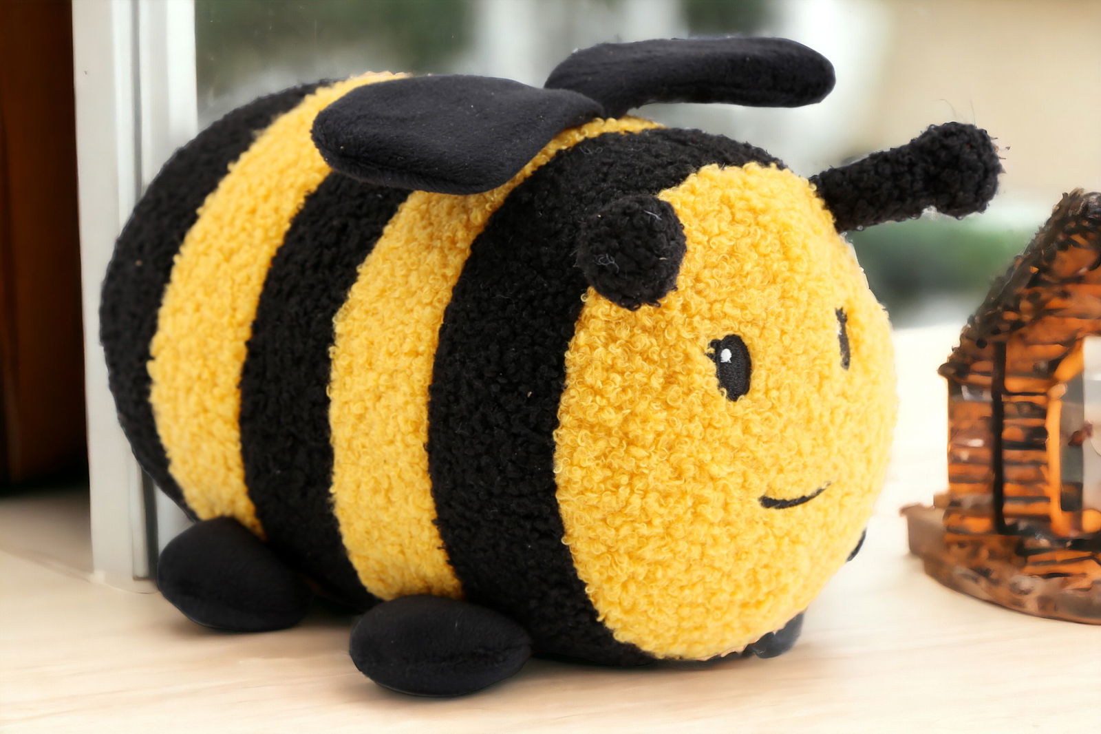 plush-bee-doorstop-25cmat Willow and Wine!