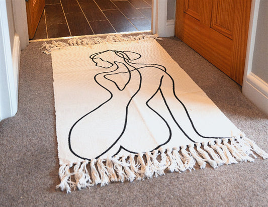 Set of 2 Silhouette Women Design White Rugs Willow and Wine
