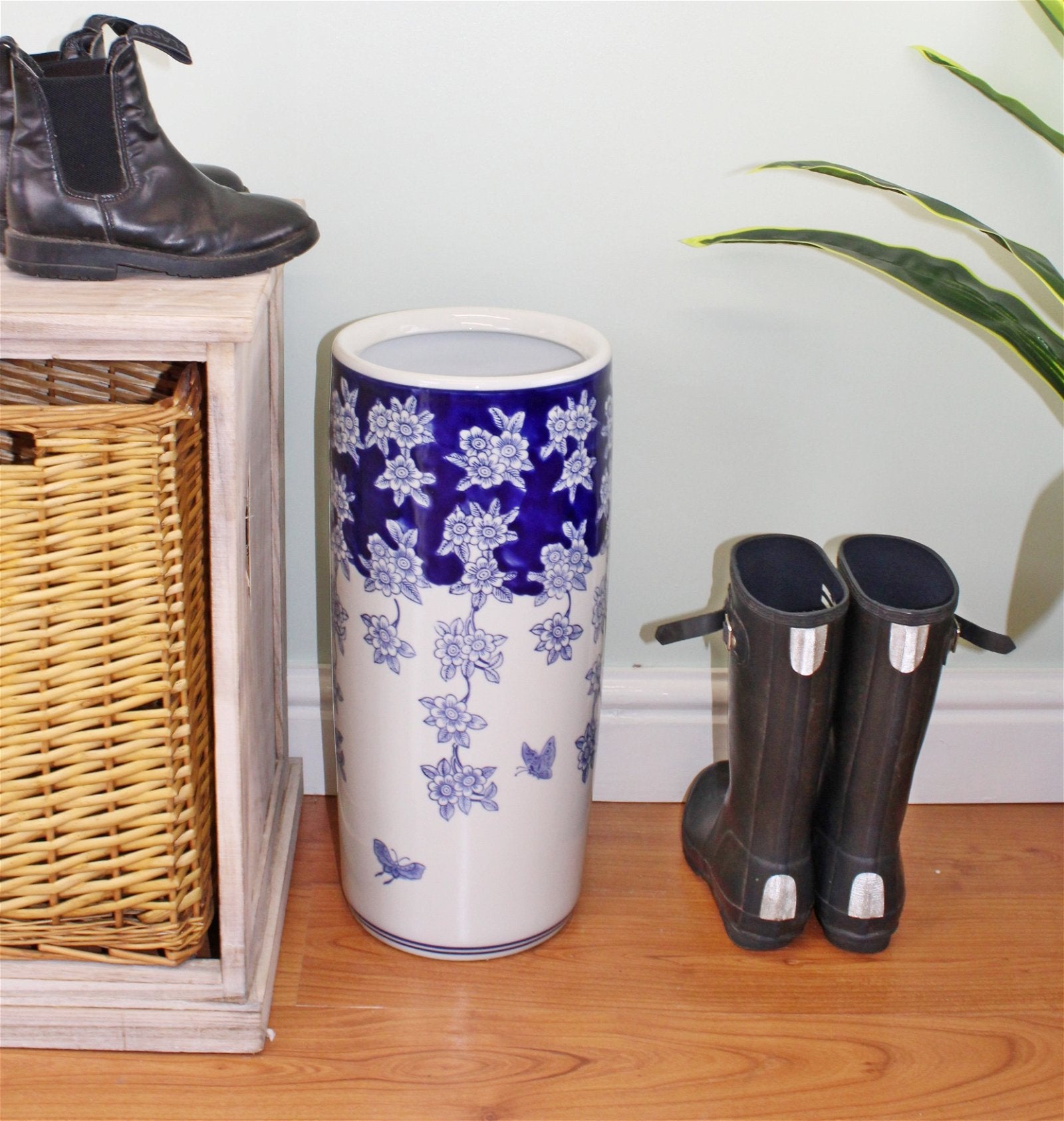 Umbrella Stand, Vintage Blue & White Flowers and Butterfly Design Willow and Wine